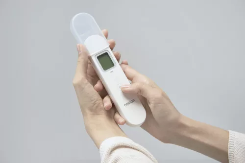 OMRON Gentle Temp 730 infravörös érintés nélküli hőmérő 2 az 1-ben